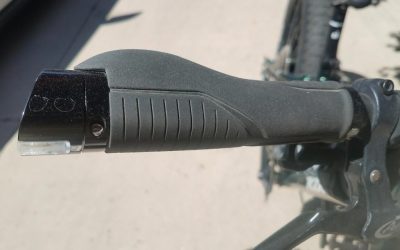 Bike Smarts Reviews the Firefly Turn Signal Bike Grips